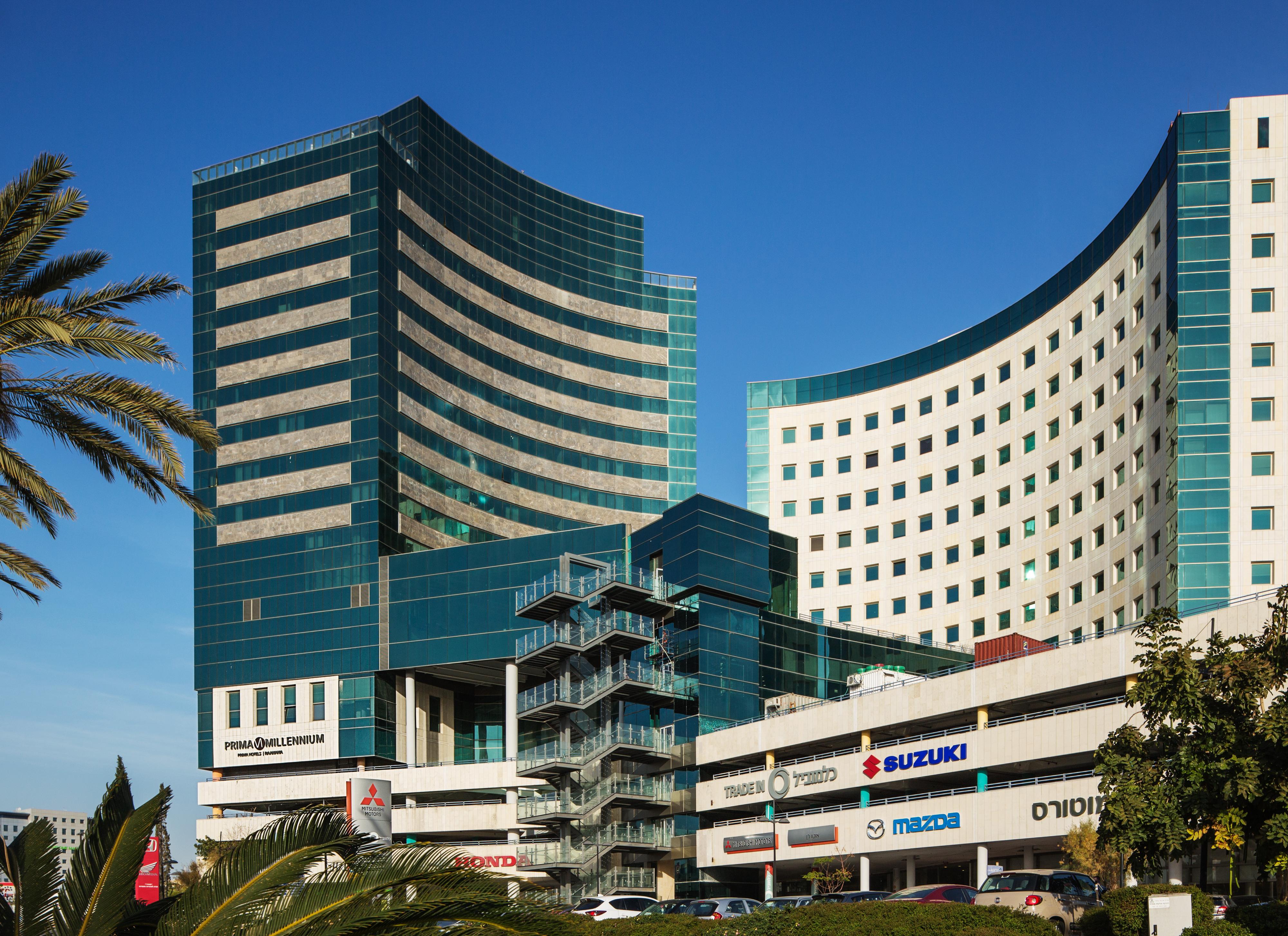 Prima Millennium Hotel Раанана Екстериор снимка